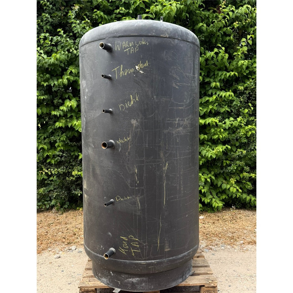 Buffervat 2000 liter met RVS tapwaterspiraal en solar spiraal