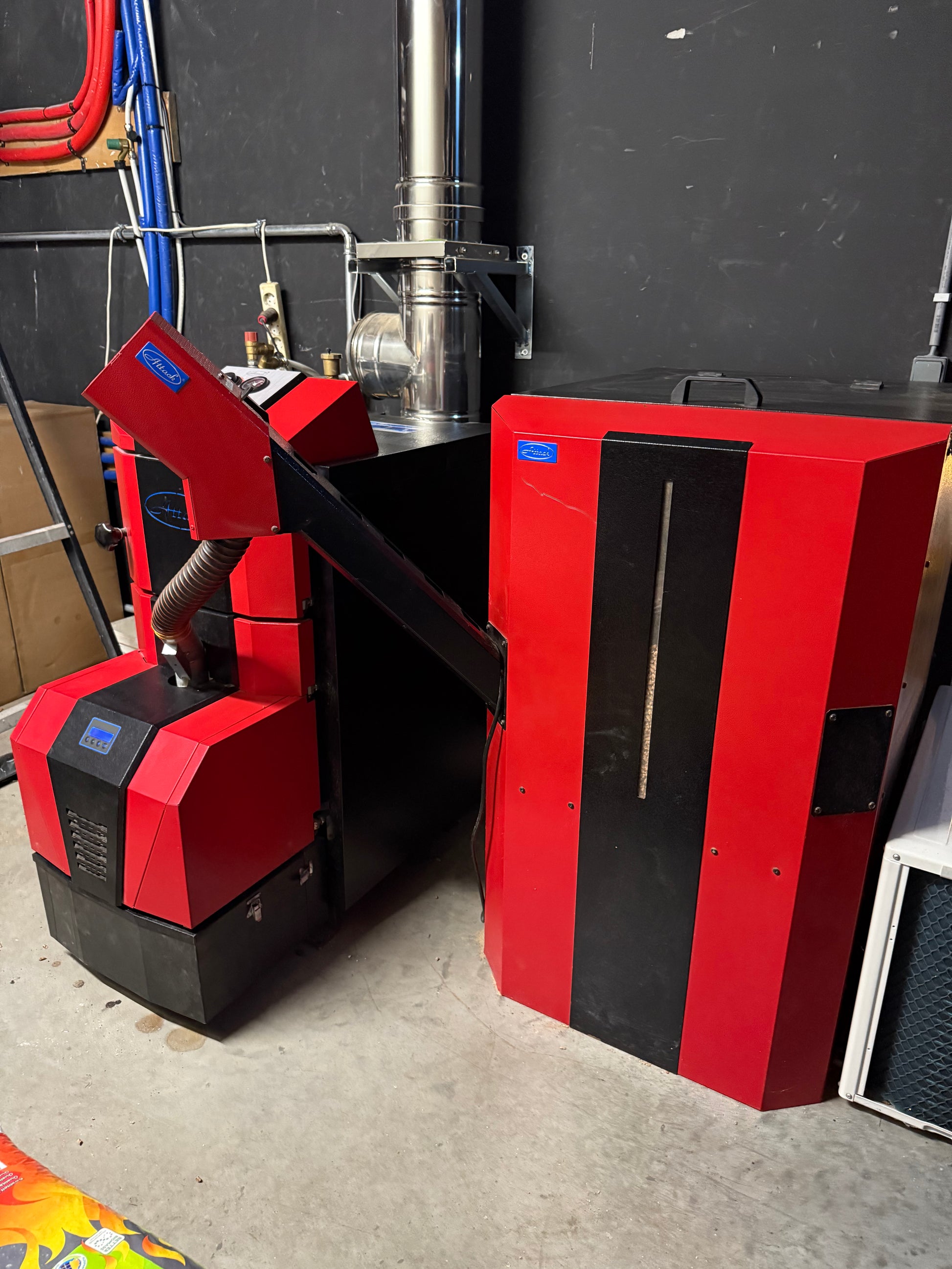 Cv Pelletkachel Attack Pell 30 Plus 30kw + Bunker/Vijzel