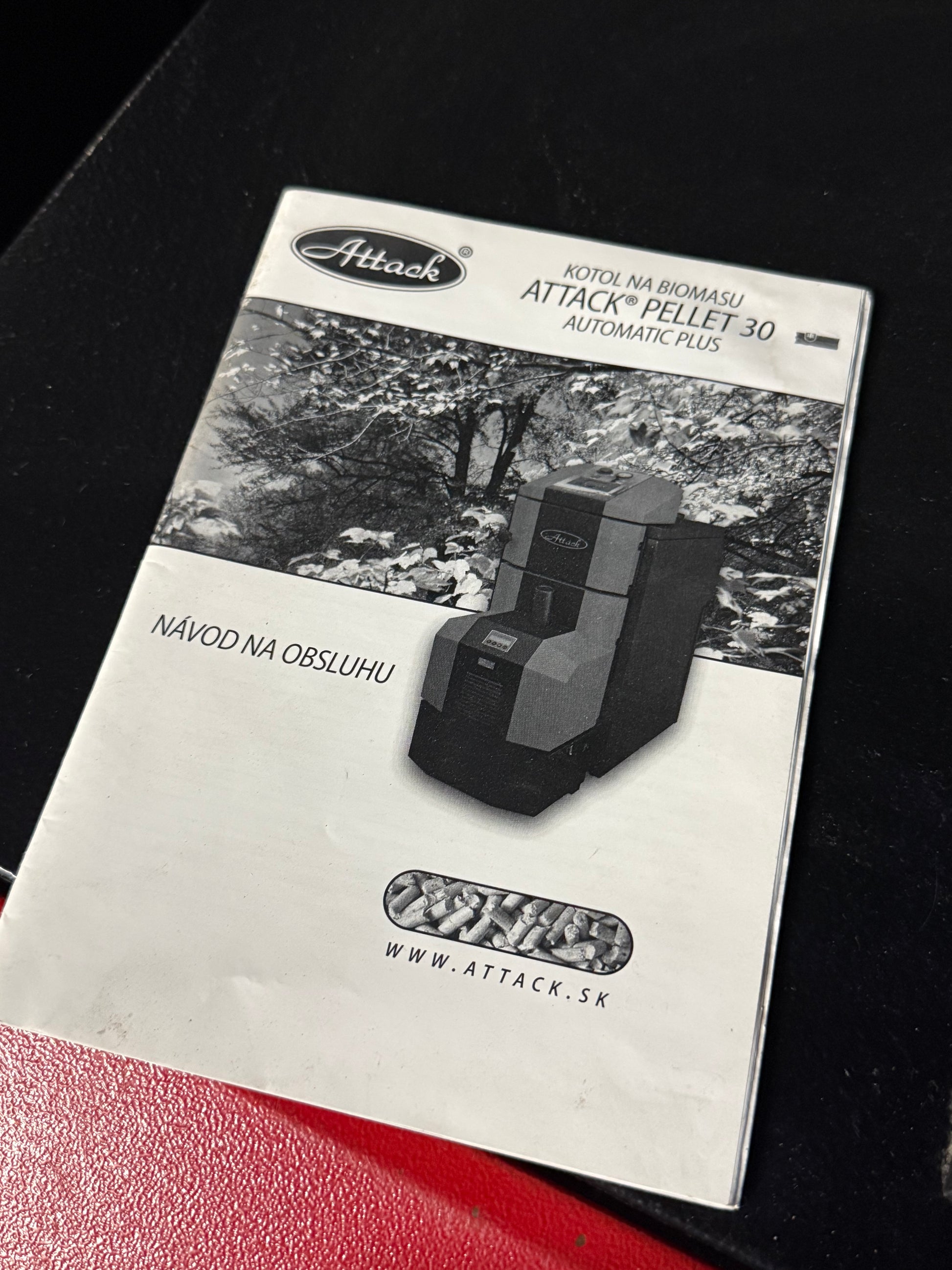 Cv Pelletkachel Attack Pell 30 Plus 30kw + Bunker/Vijzel