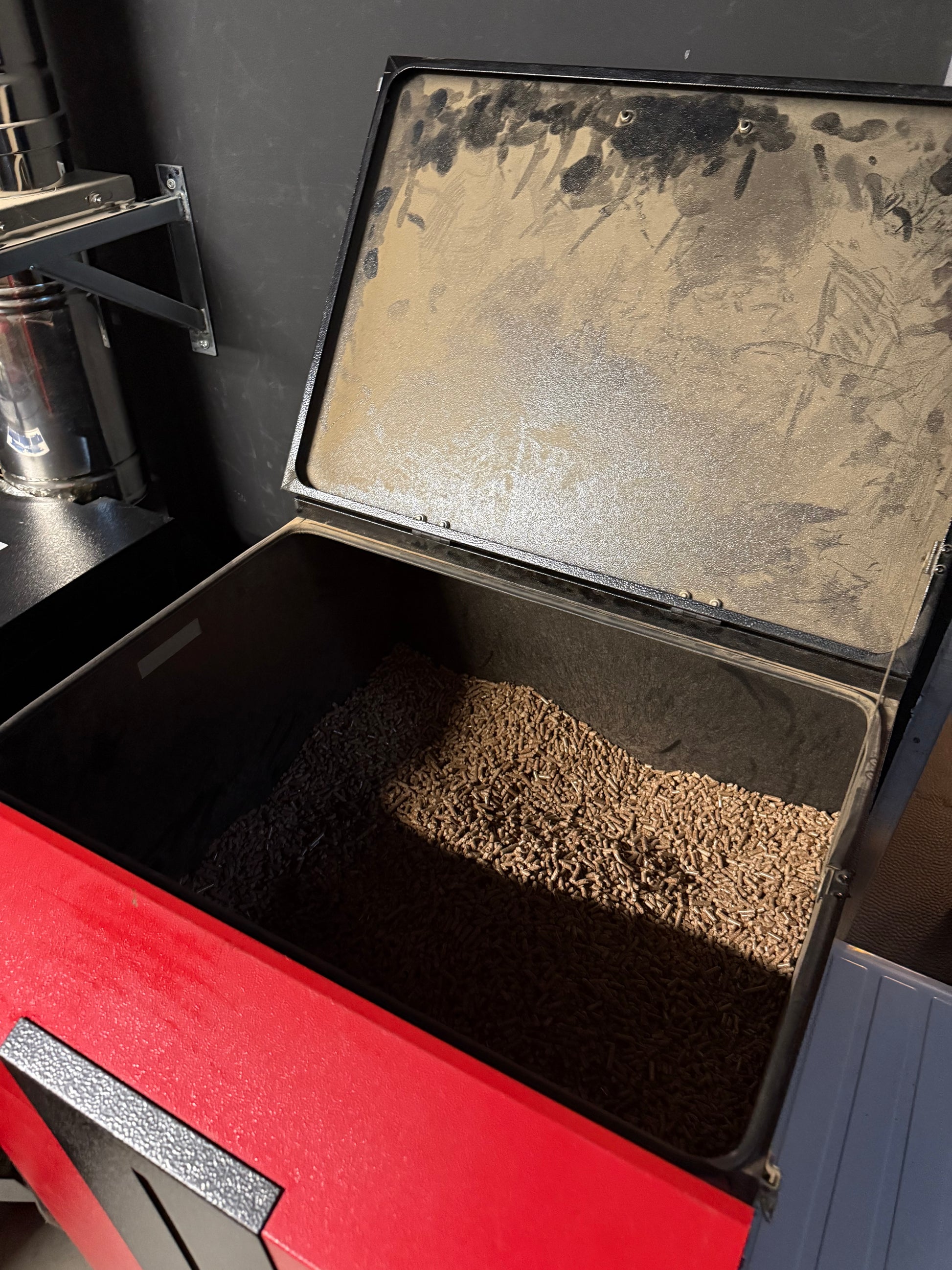 Cv Pelletkachel Attack Pell 30 Plus 30kw + Bunker/Vijzel