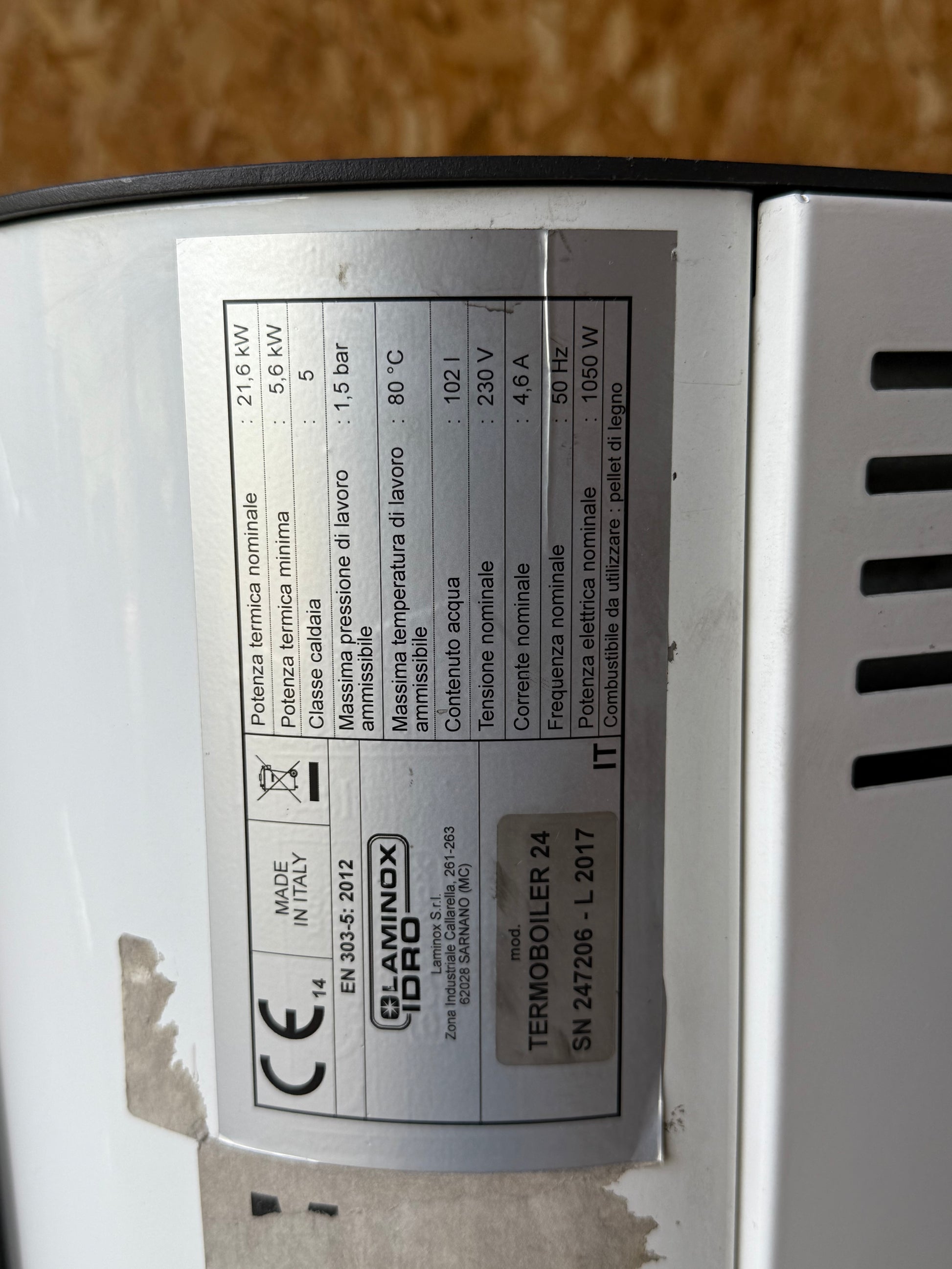 Cv Pelletkachel Laminox Termoboiler 24