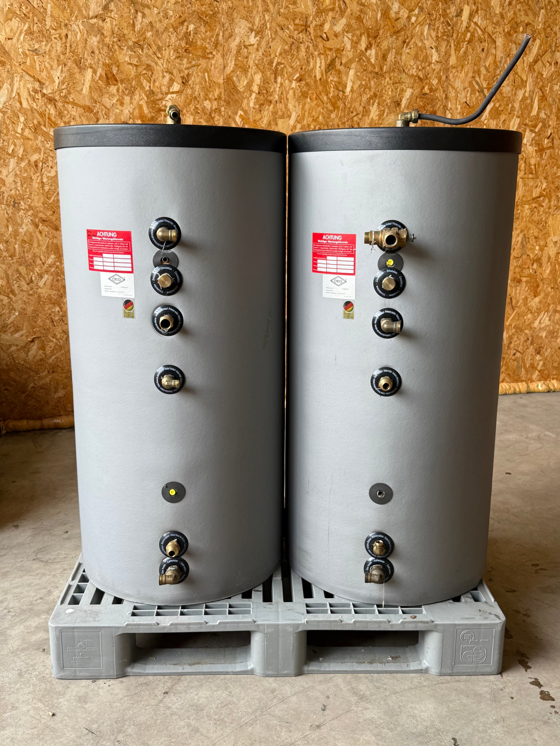 OEG Solarboiler 200 l met 2 buiswarmtewisselaars